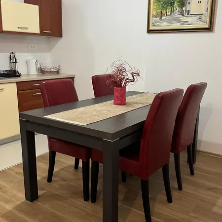 Kovac Apartment *
